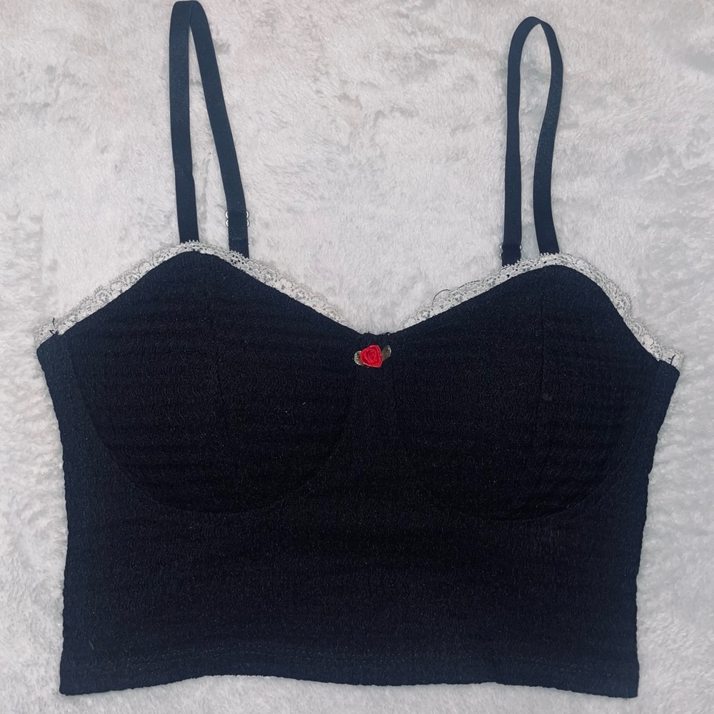 Chic Black Lace-Trimmed Bralette